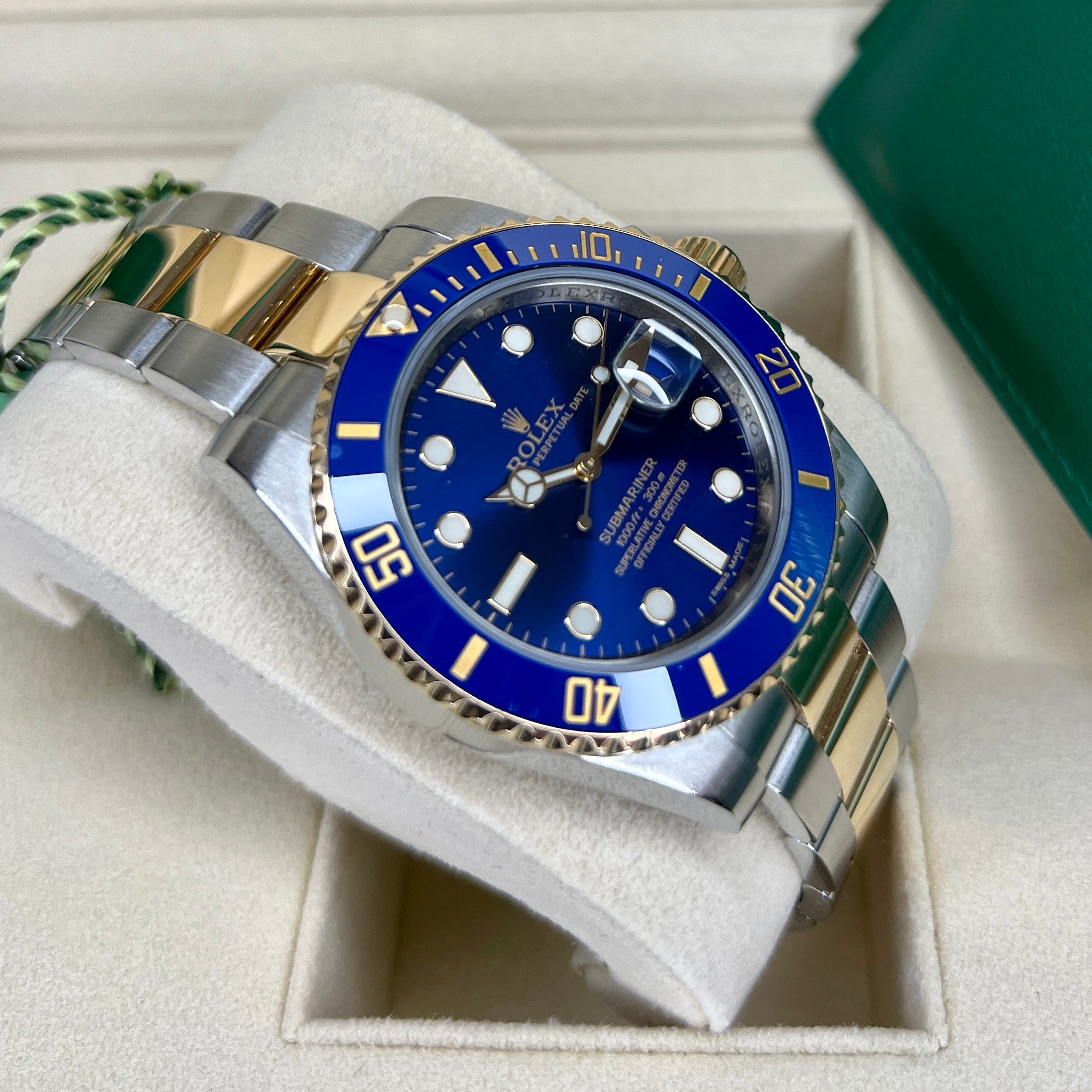 Rolex Oyster Submariner 40 Watch 116613LB - Box & Papers / Unworn