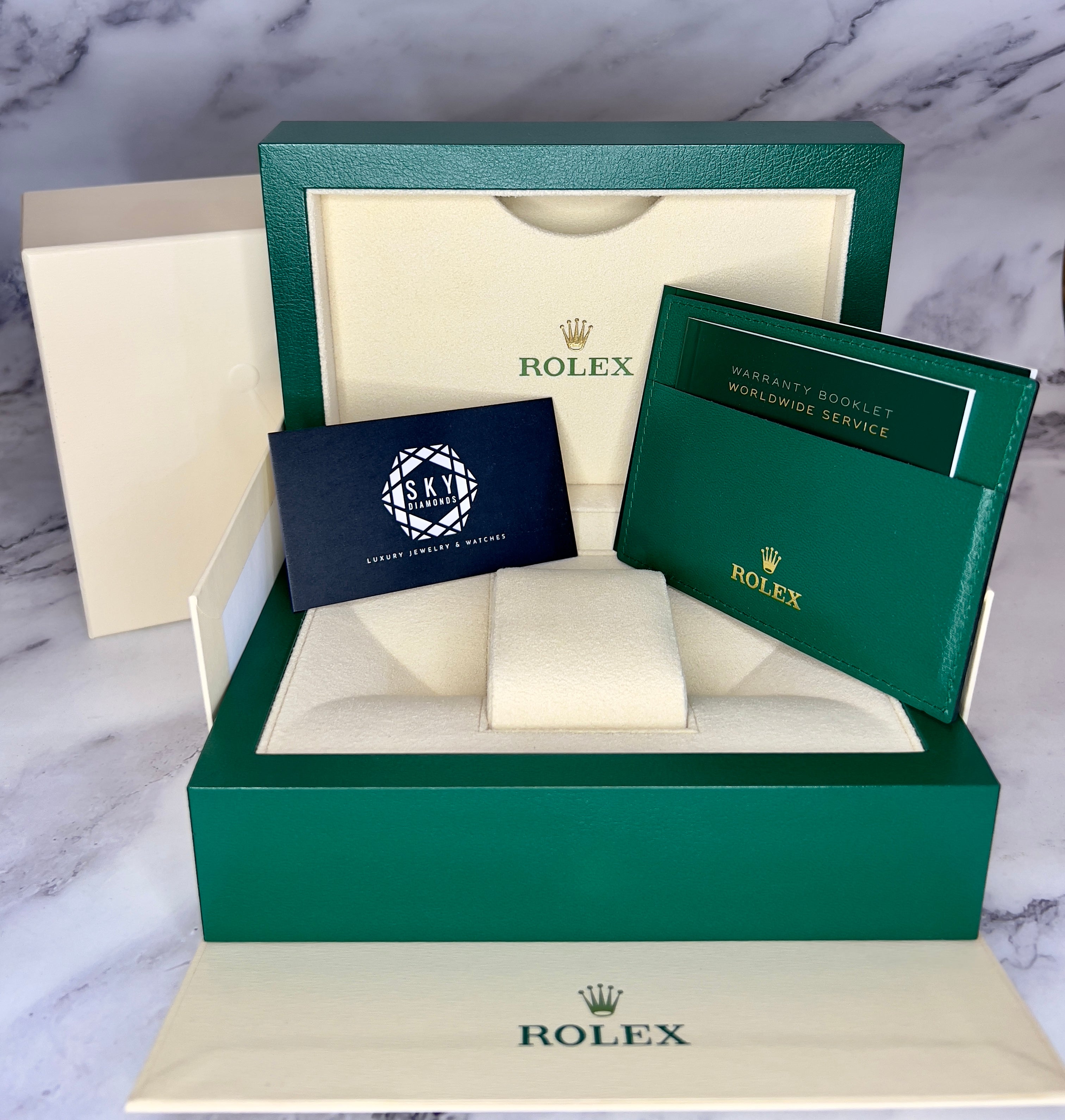 Rolex Oyster Perpetual Sky-Dweller in Oysterstee 336934